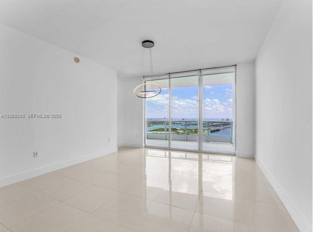 900 Biscayne Blvd 4809, Miami, FL 33132