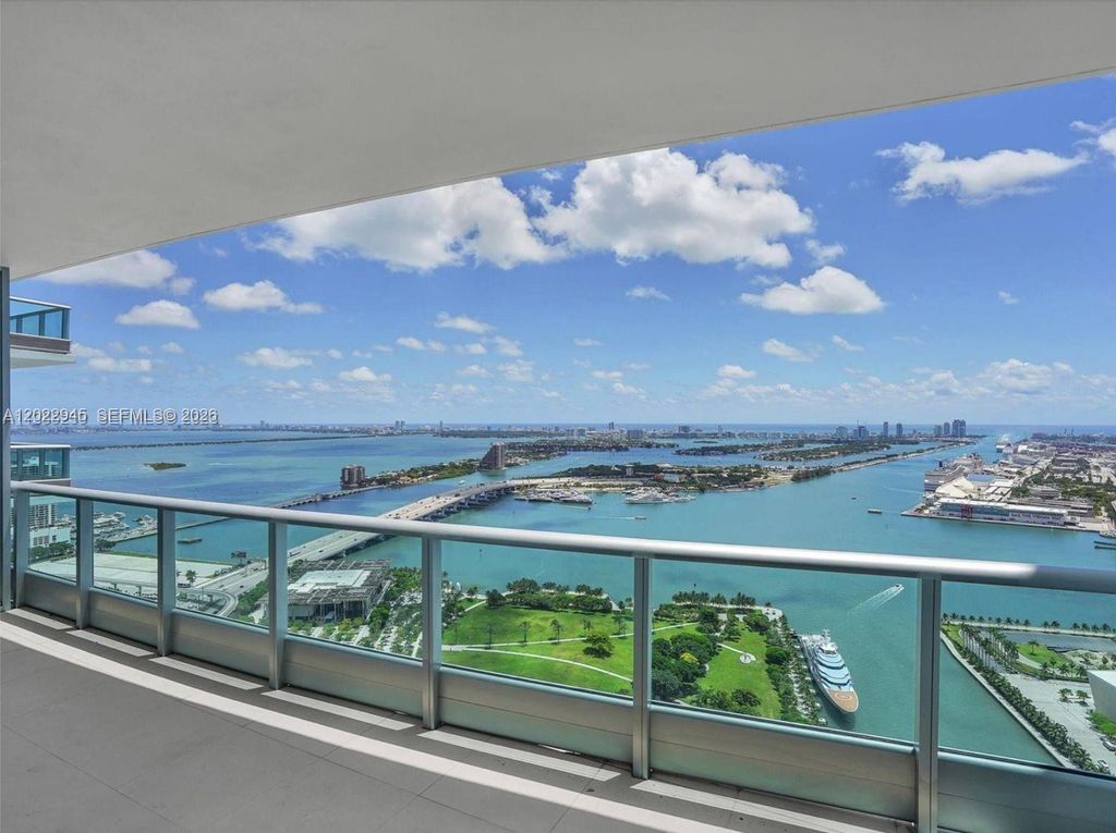 900 Biscayne Blvd 4809, Miami, FL 33132