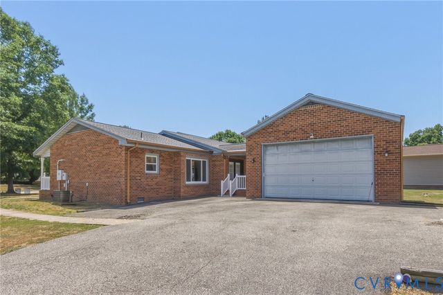 5800 Baron Dr, Chesterfield, VA 23832
