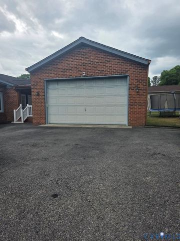 5800 Baron Dr, Chesterfield, VA 23832