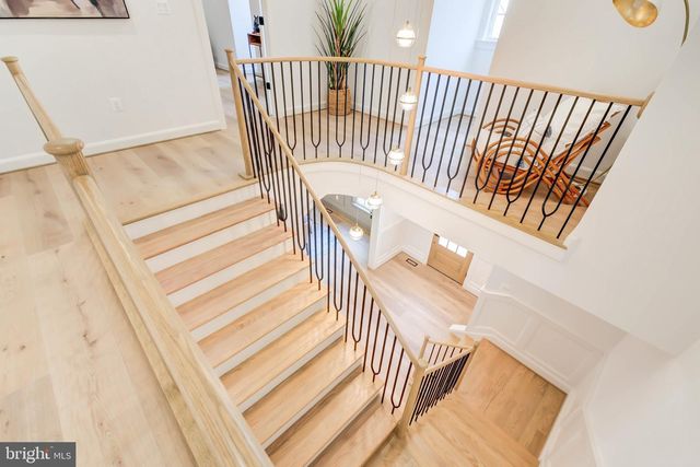 1538 FOREST LN, Mclean, VA 22101