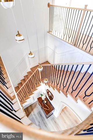 1538 FOREST LN, Mclean, VA 22101