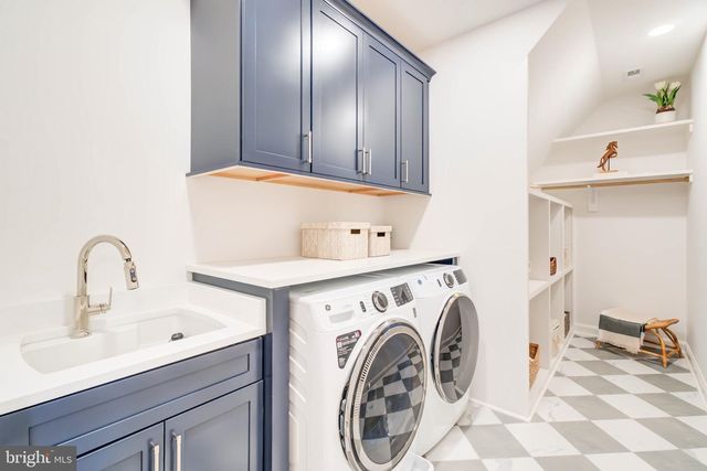 1538 FOREST LN, Mclean, VA 22101