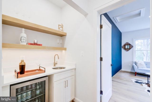 1538 FOREST LN, Mclean, VA 22101
