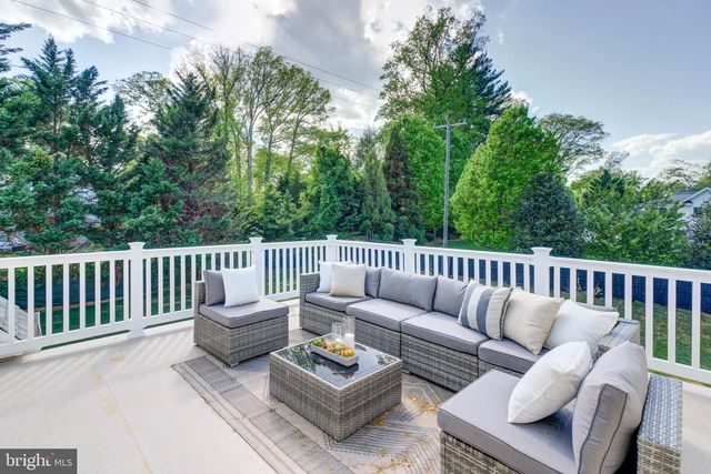 1538 FOREST LN, Mclean, VA 22101