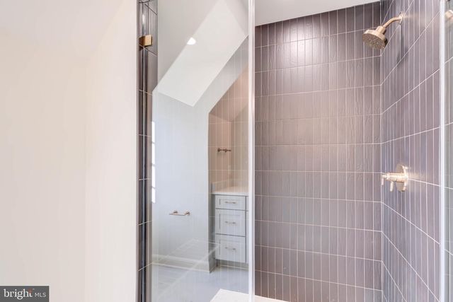 1538 FOREST LN, Mclean, VA 22101