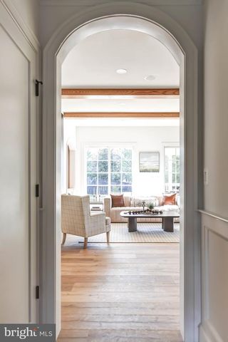 1538 FOREST LN, Mclean, VA 22101