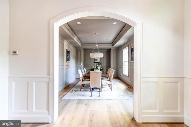 1538 FOREST LN, Mclean, VA 22101