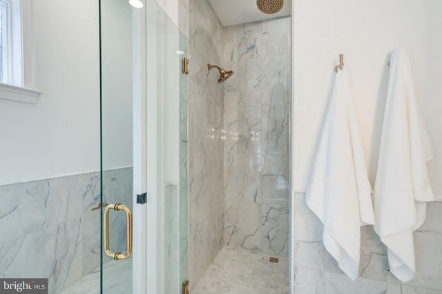 1538 FOREST LN, Mclean, VA 22101