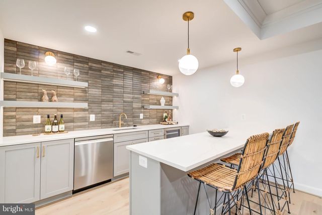 1538 FOREST LN, Mclean, VA 22101