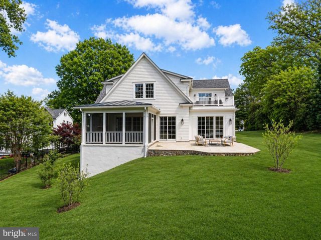 1538 FOREST LN, Mclean, VA 22101