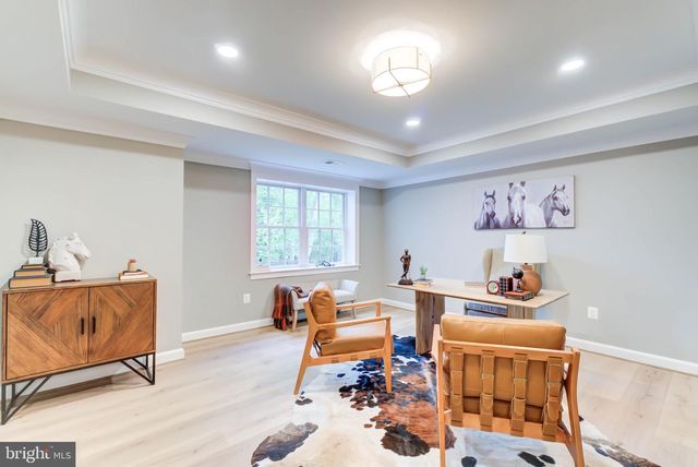 1538 FOREST LN, Mclean, VA 22101