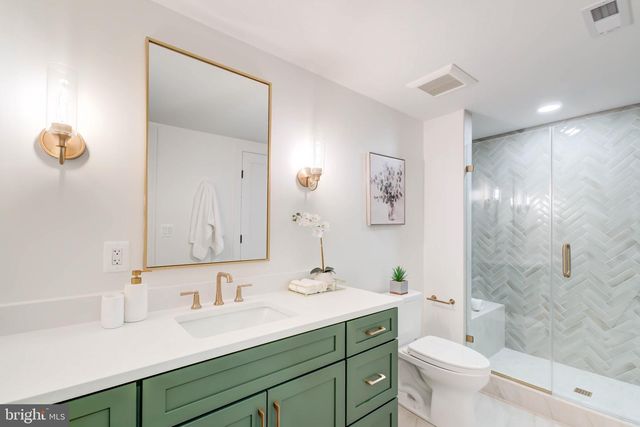 1538 FOREST LN, Mclean, VA 22101