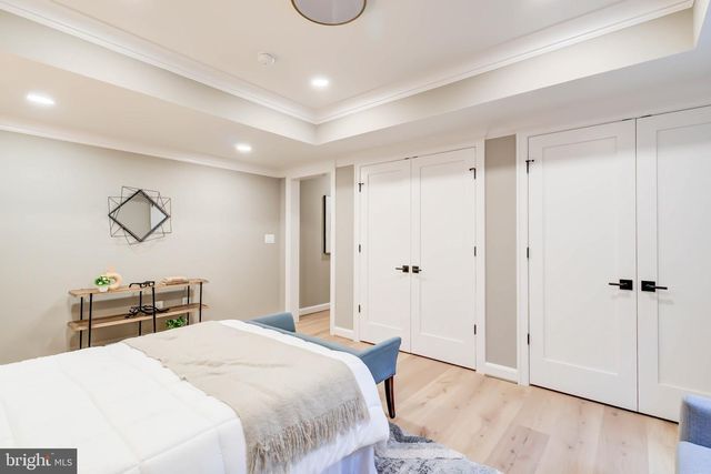 1538 FOREST LN, Mclean, VA 22101