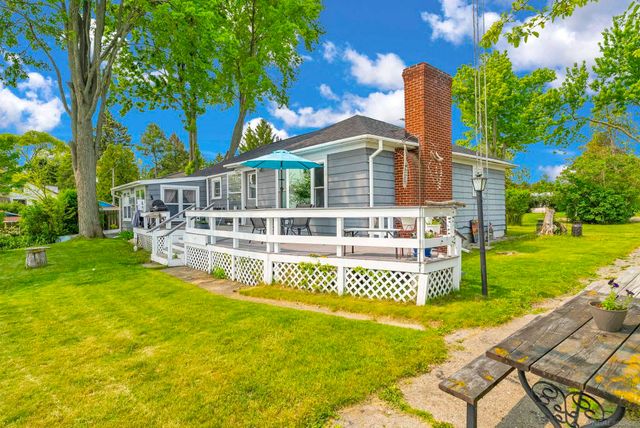 8941 & 8943 Lakeshore Road, Lexington, MI 48450