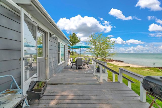 8941 & 8943 Lakeshore Road, Lexington, MI 48450