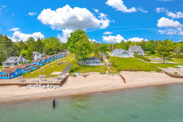 8941 & 8943 Lakeshore Road, Lexington, MI 48450
