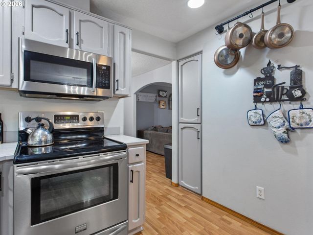 1720 Ne 16TH Loop, Battle Ground, WA 98604