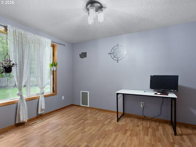 1720 Ne 16TH Loop, Battle Ground, WA 98604