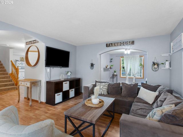 1720 Ne 16TH Loop, Battle Ground, WA 98604