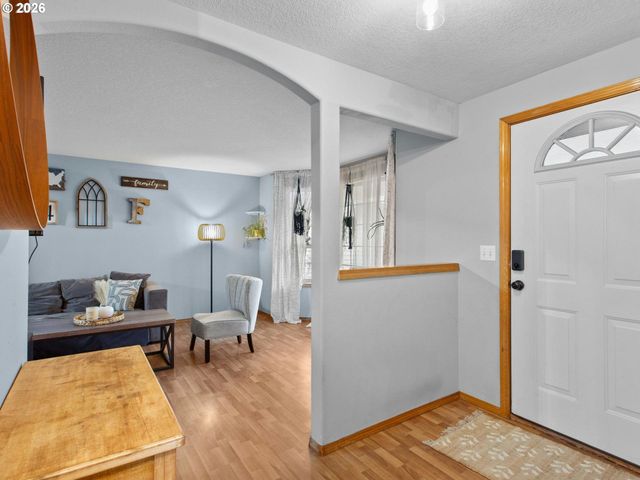 1720 Ne 16TH Loop, Battle Ground, WA 98604