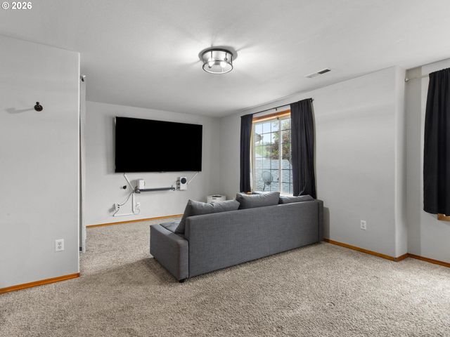 1720 Ne 16TH Loop, Battle Ground, WA 98604