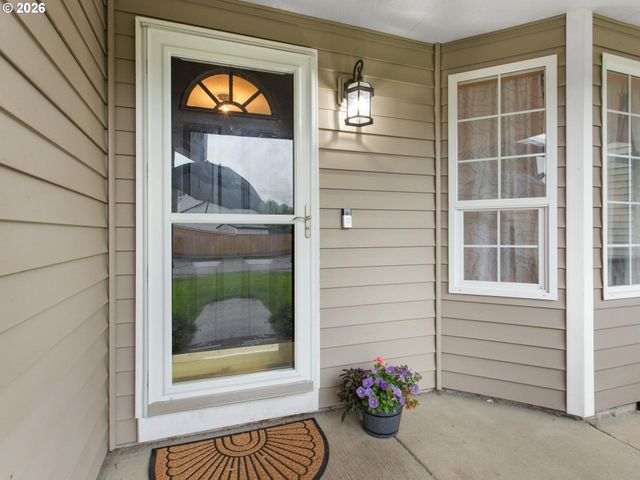 1720 Ne 16TH Loop, Battle Ground, WA 98604