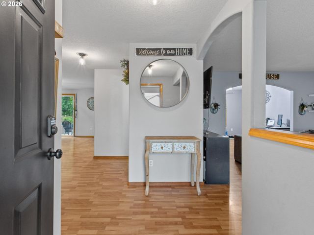 1720 Ne 16TH Loop, Battle Ground, WA 98604
