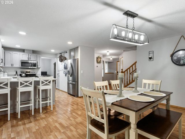 1720 Ne 16TH Loop, Battle Ground, WA 98604