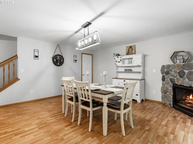 1720 Ne 16TH Loop, Battle Ground, WA 98604