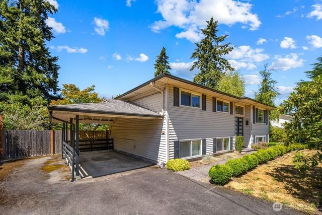 7360 NE 145th Place, Kenmore, WA 98028