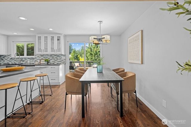 7360 NE 145th Place, Kenmore, WA 98028