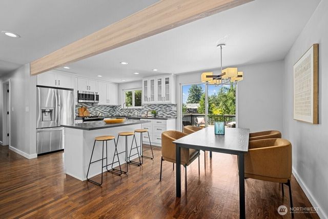 7360 NE 145th Place, Kenmore, WA 98028