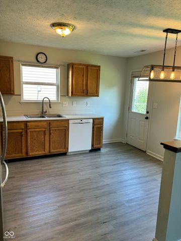 1808 Roosevelt Drive, Greenfield, IN 46140