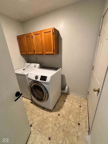 1808 Roosevelt Drive, Greenfield, IN 46140