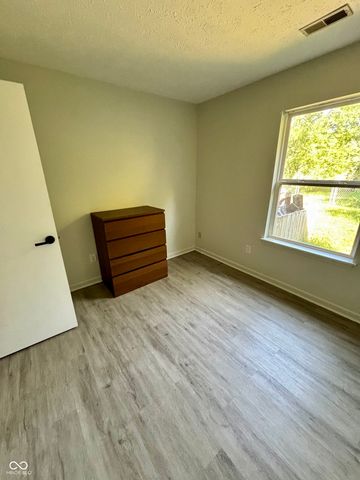 1808 Roosevelt Drive, Greenfield, IN 46140