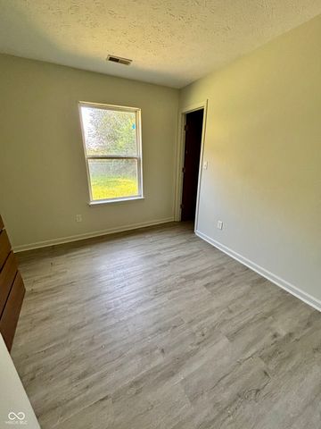 1808 Roosevelt Drive, Greenfield, IN 46140