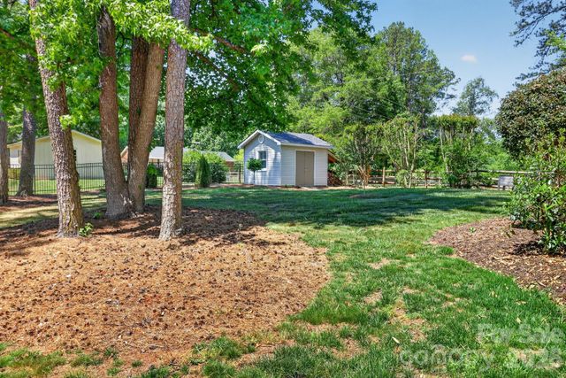 5601 Beaver Dam Lane, Mint Hill, NC 28227