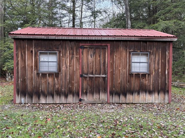 5274 Sackett Road, Highland Twp, PA 16735