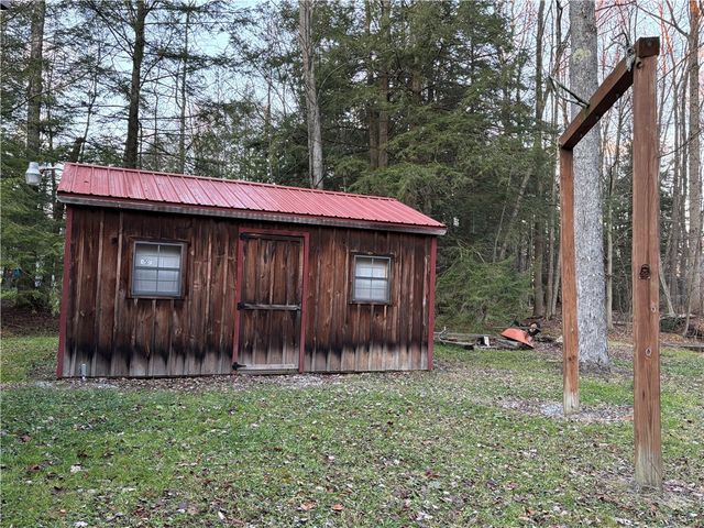 5274 Sackett Road, Highland Twp, PA 16735