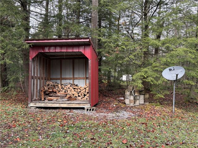 5274 Sackett Road, Highland Twp, PA 16735