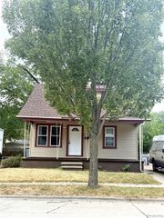 23119 Melville Avenue, Hazel Park, MI 48030