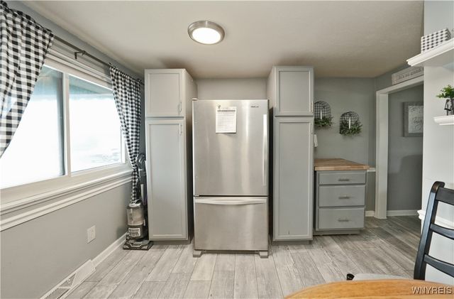 1707 Orchard Park Road, West Seneca, NY 14224