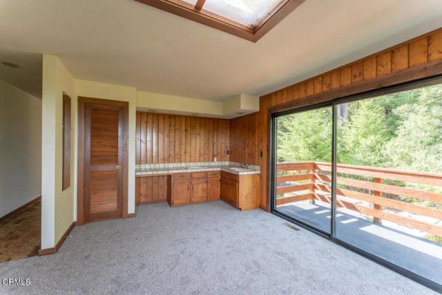 33451 Little Valley Road, Fort Bragg, CA 95437