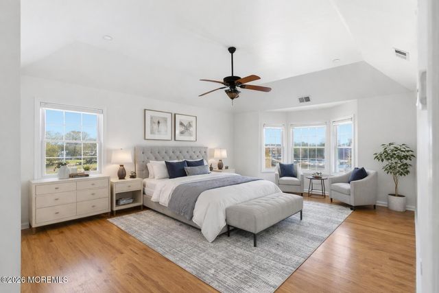 69 Fortune Court, Toms River, NJ 08755