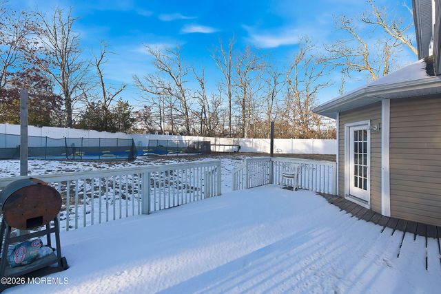 69 Fortune Court, Toms River, NJ 08755