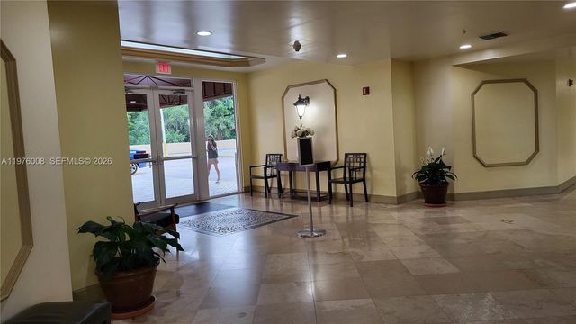 3500 Coral Way 606, Miami, FL 33145