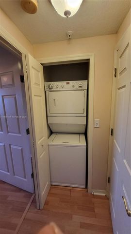 3500 Coral Way 606, Miami, FL 33145