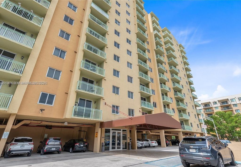 3500 Coral Way 606, Miami, FL 33145