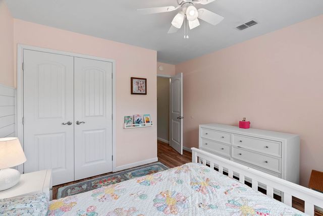 112 Poquito Dr, Rockport, TX 78382